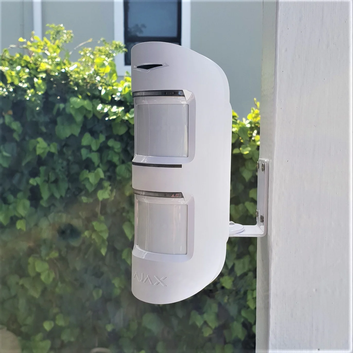 AJAX AMBRAC UNIVERSAL OUTDOOR BRACKET FOR MC, MCO AND MPO UOB-002 - Image 2